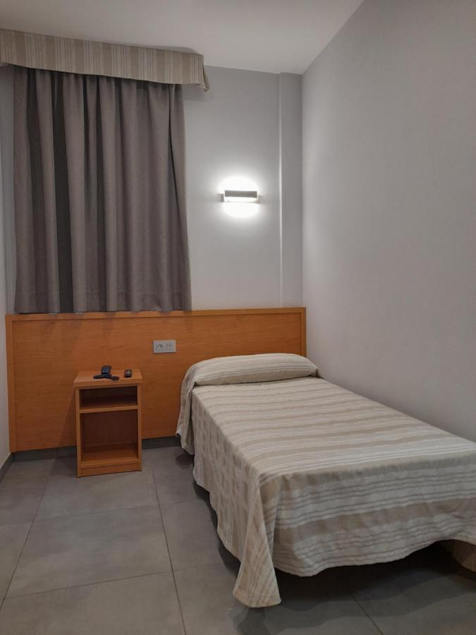 Hotel Avenida El Morell Bagian luar foto