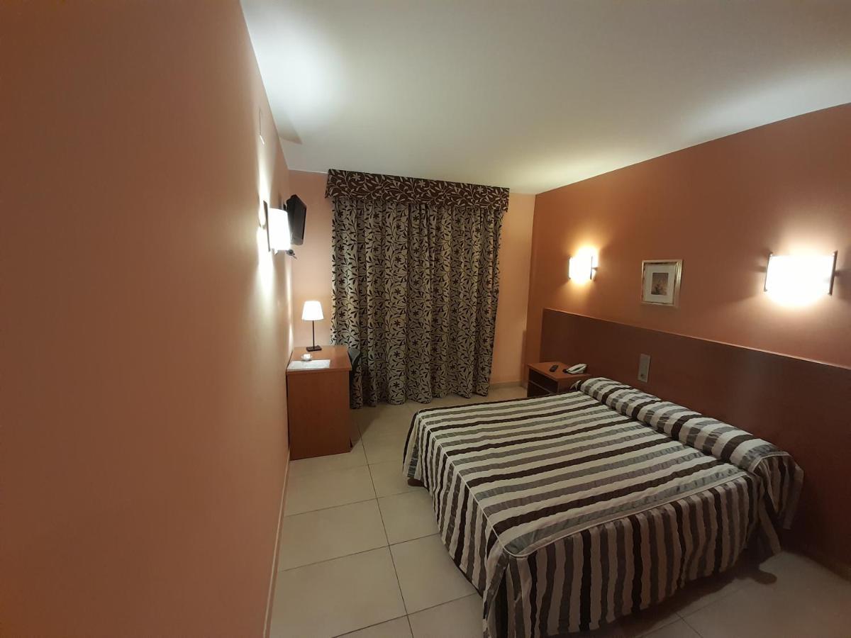 Hotel Avenida El Morell Bagian luar foto