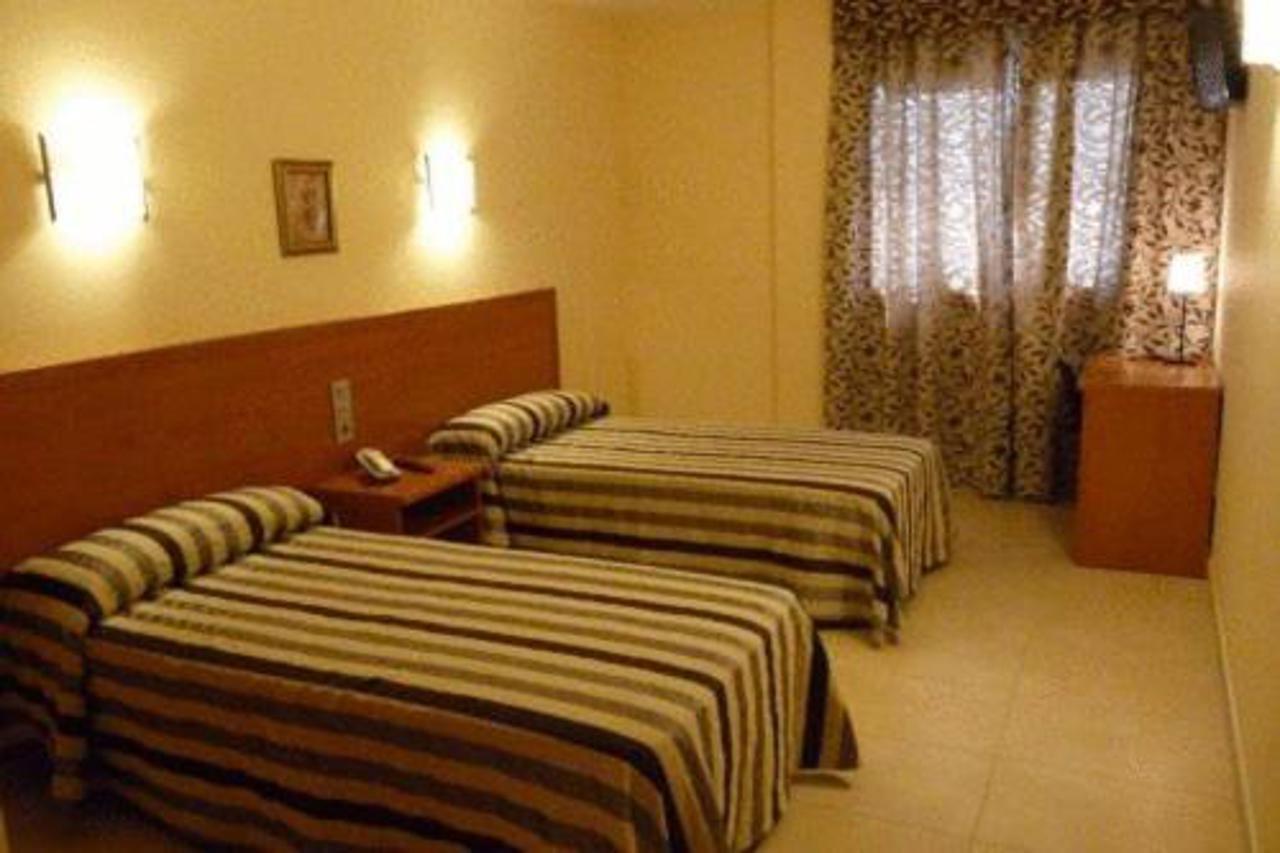 Hotel Avenida El Morell Bagian luar foto