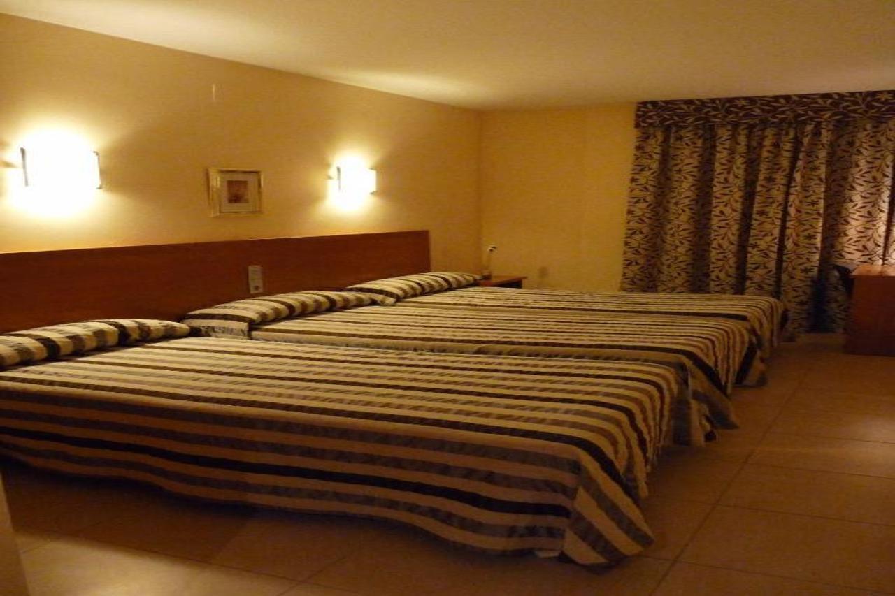 Hotel Avenida El Morell Bagian luar foto